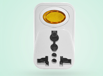 OMNI Universal Adapter with Switch 10A 250V - WUS-102