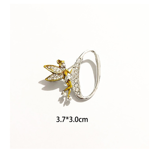 Luxury Crystal Angel Letter Brooch Women Men Rhinestones A To Z Elf Initials Collar Pins Party Gifts Jewelry O