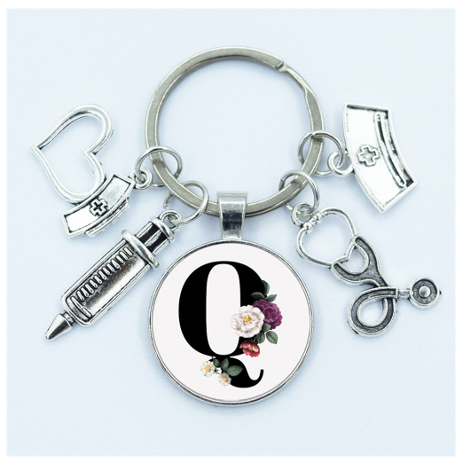 1Pcs Creative Stethoscope Syringe 26 Letter Keychains Nurse Cap Initials Metal Keyrings Bag Ornaments Charms Gifts Souvenir Q