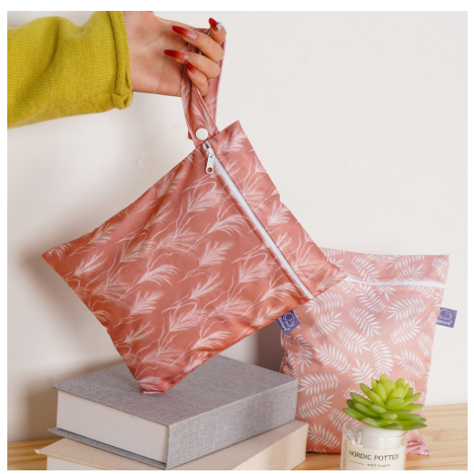 Elinfant 2 Pcs Set Mini Eco-friendly Portable Waterproof Snack Bag Washable Reusable Baby Diaper bag 18 x 25cm s15