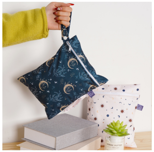 Elinfant 2 Pcs Set Mini Eco-friendly Portable Waterproof Snack Bag Washable Reusable Baby Diaper bag 18 x 25cm s18