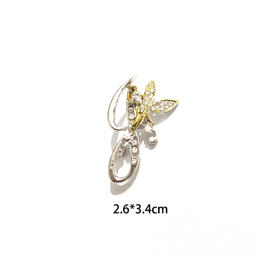 Luxury Crystal Angel Letter Brooch Women Men Rhinestones A To Z Elf Initials Collar Pins Party Gifts Jewelry J