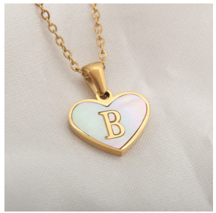 Stainless Steel 26 Letter Pendant Necklace Love Shell Card Necklace Necklace Fashion Gift for Men and Women B