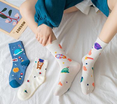 Ins Casual Space Rocket Planet Crew Socks Women Cotton Girls Cute Novelty In-tube Socks Ladies School Trendy Mid Calf Socks Fashion