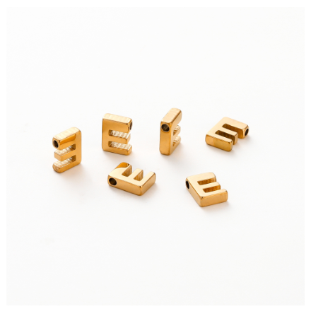 St.K unkka 316L Stainless Steel Initial Name Pendant Necklace Alphabet A-Z 26 Letter Fashion Necklace E