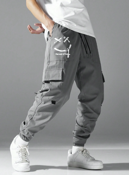 Manfinity Hypemode Men's Casual Cargo Pants With Letter And Smile Face Print Pockets Halloween Clothes