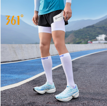 361 Degrees Furious Sports Shorts Men Running Moisture Wicking 652422701