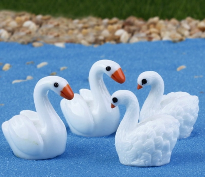 10Pcs/Set White Swan + Feather Swan Couple Miniature Landscape Ornaments Garden Bonsai DollHouse Decorations