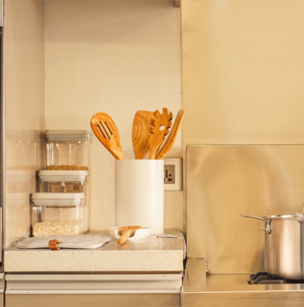 Famco Stoneware Utensil Holder, Ceramic, Rustic Design, Easy to Clean, Dishwasher Safe