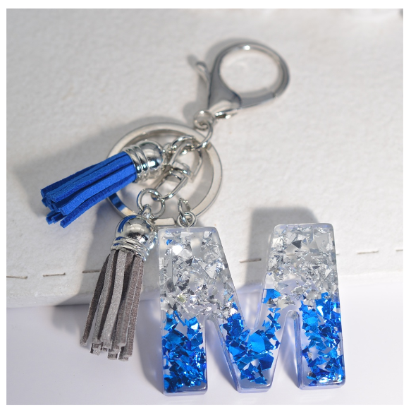 Exquisite 26 Initials A to Z Sea Glacier Resin Keychain Sequin Filling Keyring Blue Gray Tassel Pendant Handbag Accessories Gift M