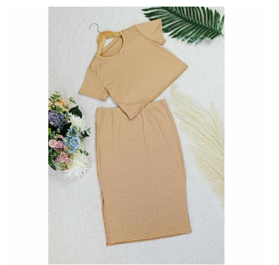 Maternity Knitted Top and Skirt with Slit T3