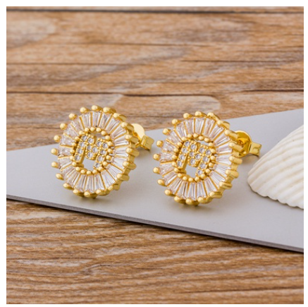 26 Initial Letter Earrings for Women Hypoallergenic Accessories Cute Alphabet AAA CZ Gold Stud Hikaw Jewelry M