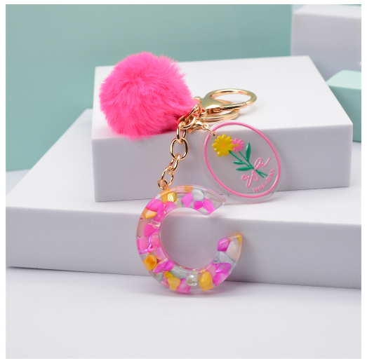 Fashion 26 Letter Keychain A-Z Initial Resin Keyring With Pink Pompom Flower Acrylic Tag Alphabet Key Chain Bag Pendant Gifts C