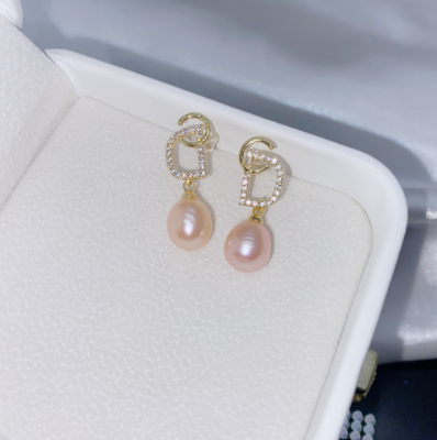 Natural freshwater pearl earrings for women