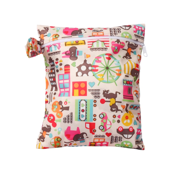 25x20cm Printed Pocket Wet Bag Waterproof Reusable Nappy Bags PUL Travel Baby Nappy Mini Size Wet Dry Bags Wetbags d1