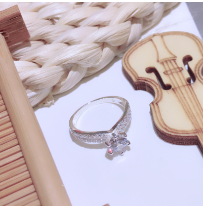 Silver Kingdom 92.5 Italy Silver Korean Fashion Japan Jewelry Accessory Ladies' Stone Ring R099