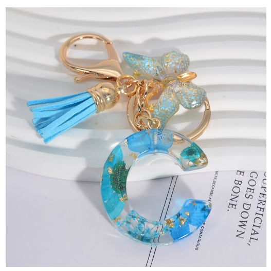Sweet Blue Daisy A-Z Letter Keychains Fashion Butterfly 26 Resin Keyrings With Tassel Car Key Holder Accessories Pendant Gifts C