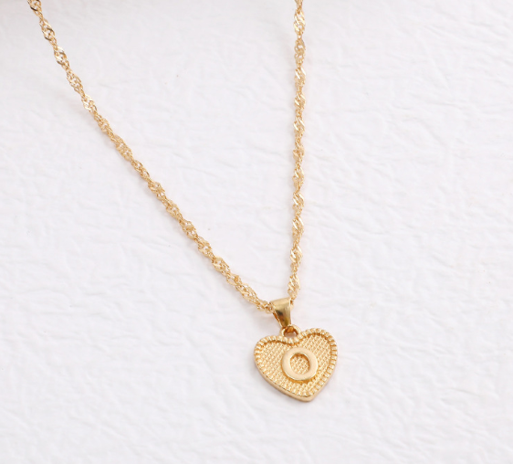 26 Letter Necklace for Women Fashion Initial A-Z Heart Love Necklace Pendant Wedding Accessories Gift O