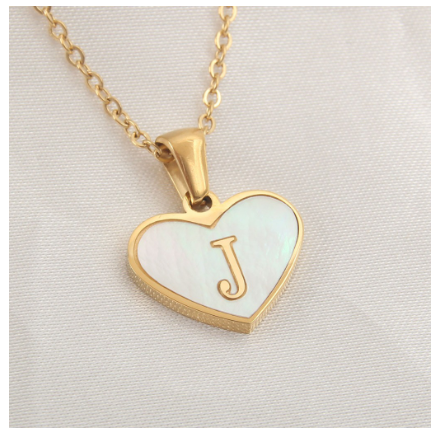 Stainless Steel 26 Letter Pendant Necklace Love Shell Card Necklace Necklace Fashion Gift for Men and Women J