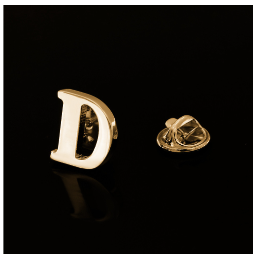 Fashion A-Z Alphabet Brooch Women Men Badges Gold Color Initial Letter Brooches Metal Pins Accessories Jewelry Gift D