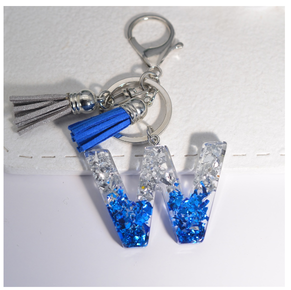 Exquisite 26 Initials A to Z Sea Glacier Resin Keychain Sequin Filling Keyring Blue Gray Tassel Pendant Handbag Accessories Gift W