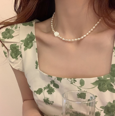 Natural Freshwater Pearl Necklace Women's Fashion Shell Flower Design