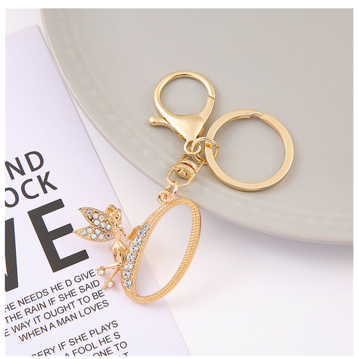 Exquisite Elf Letter Metal Keychains Luxury Gold Color Rhinestone Alphabet Keyrings For Men Women Handbag Ornaments Gifts O