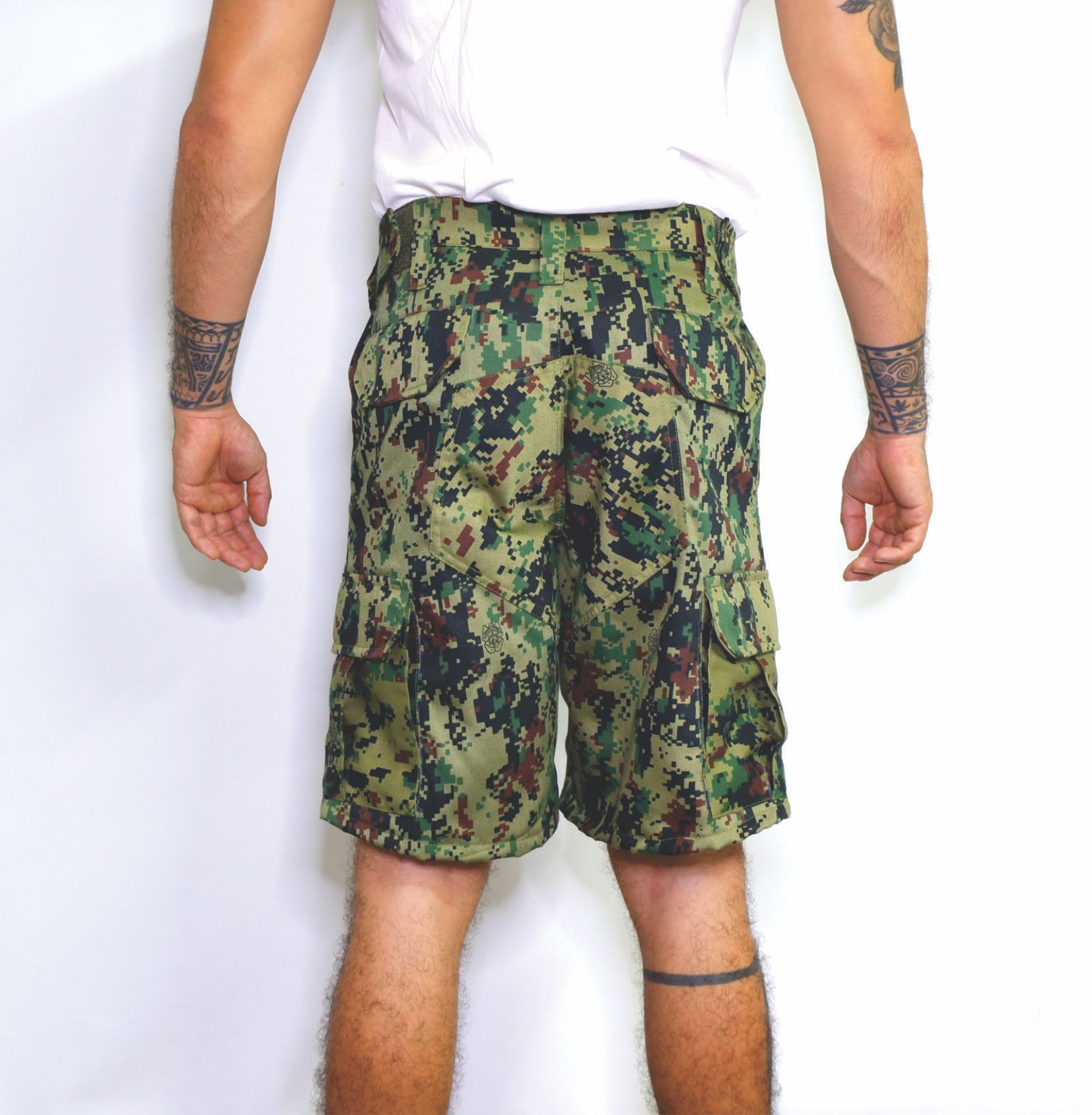 Durable PNP Pixelised shorts for Men with 6 Pockets ,Made of Original light weight, comfortable and breathable material