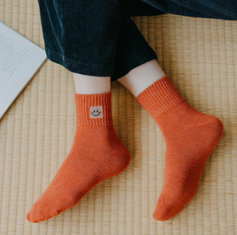 R&O Korean Fashion Cute Smiling Face Pair of Cotton Socks SK27