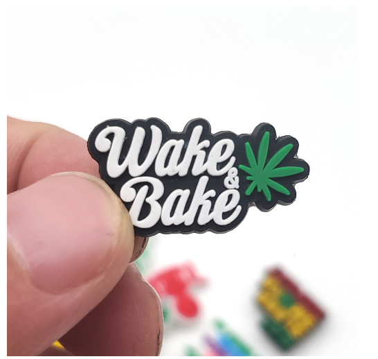 Cute Leaf Cannabis Series Croc Design Pins Jibits Charm Croc Jibbits Green Weed Shoe Charms for Women Shoes Accessories Decoration W6