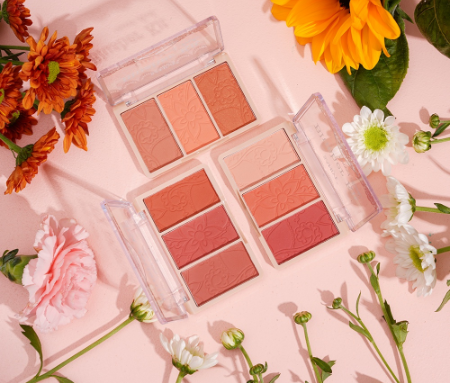 SANIYE Blush Glitter Highlighter Matte Powder Multi-function Face Makeup E0337