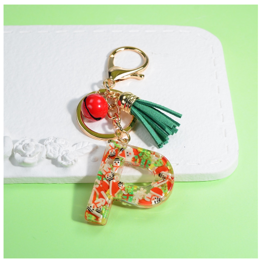 Fashion A-Z 26 Letters Keychains Christmas Tree Snowman Sequins Filling Resin Key Rings Women Bag Charms P