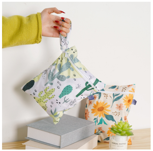 Elinfant 2 Pcs-Set Mini Eco-friendly Portable Waterproof Snack Bag Washable Reusable Baby Diaper Bag D021