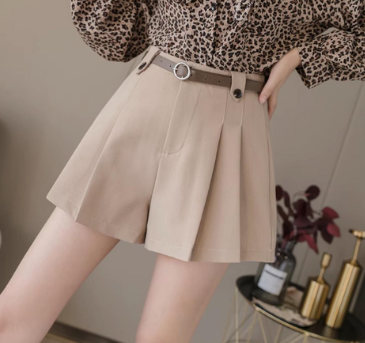 Lovito Women Casual Plain Button Shorts LNE43025