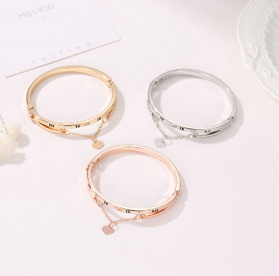 Fashion Women Roman Numbers Tassels Bracelet