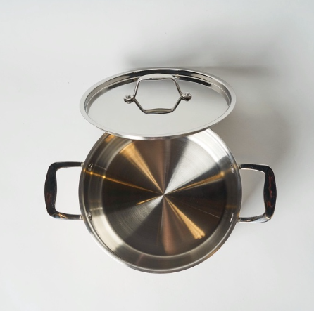 Famco 7QT Casserole 24cm, Tri-ply Stainless Steel Induction Compatible Dutch Oven Heat Resist Handle