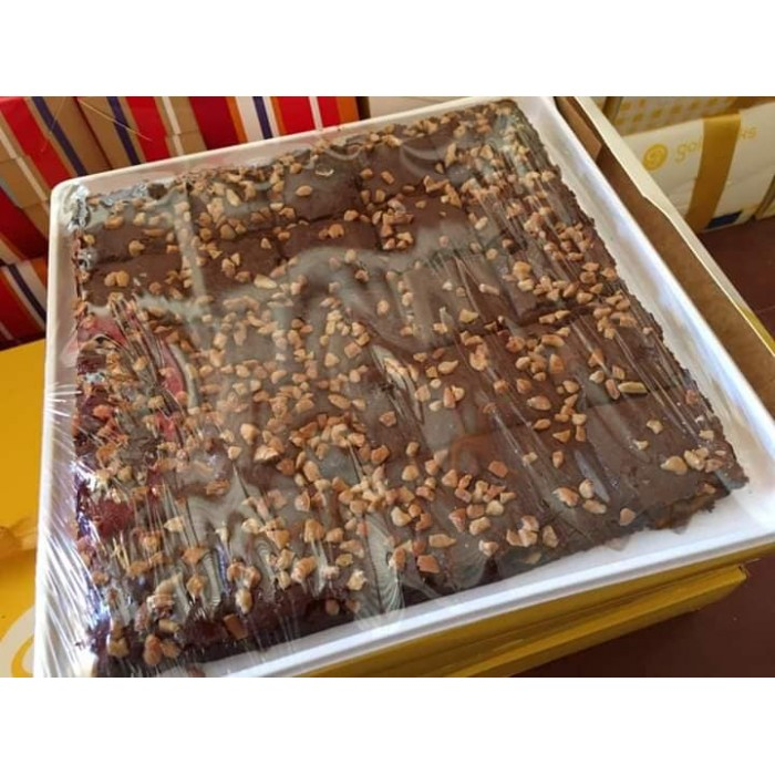 CLASSIC BROWNIES box