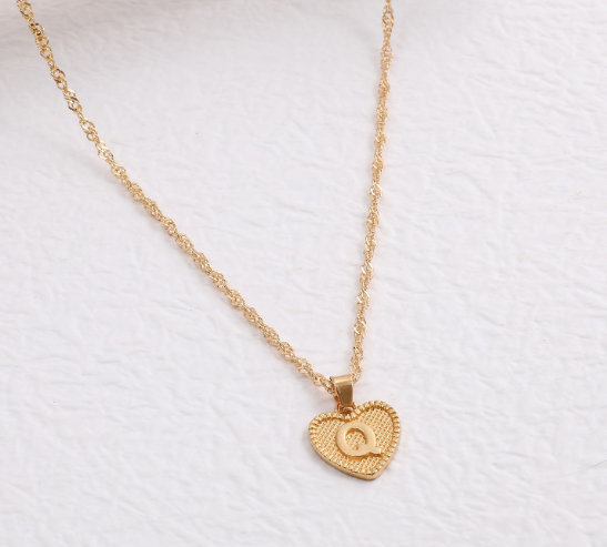26 Letter Necklace for Women Fashion Initial A-Z Heart Love Necklace Pendant Wedding Accessories Gift Q