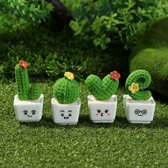 4pcs DIY Cactus Miniatures Car Decor Micro Landscape Figurine Cactus Flower Figurines Cake baking Decoration Crafts Resin