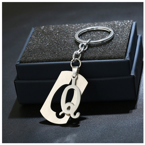 Stainless Steel 26 Letters Keychain Women Men Backpack Purse Charms Metal A To Z Alphabet Pendant With Key Holder For Couple Q