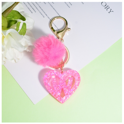Pink Heart A-Z 26 Initials Keychain With Furball Fashion Letter Resin Keyring For Women Bag Ornaments Car Key Accessories Gifts W
