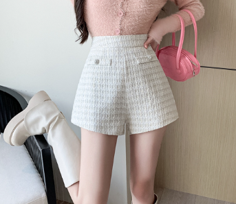 Lovito Women Casual Plain Fake Pocket Jewelled Shorts LNE34089 Apricot/Black