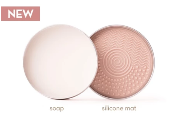 Happy Skin Makeup Brush Cleaner (Soap + Silicone Mat)
