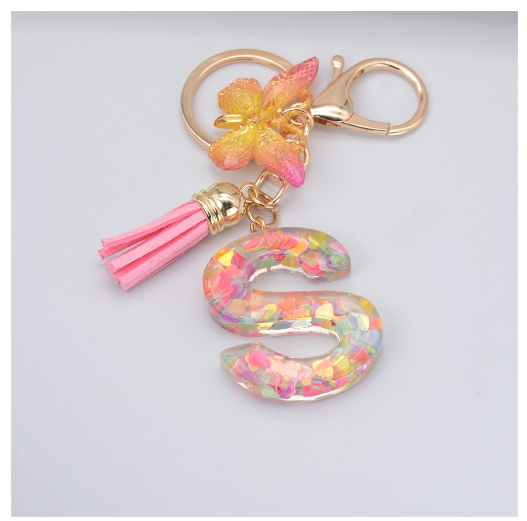 Exquisite 26 Letter Resin Keychain with Pink Tassel Gradient Butterfly Pendant Key Ring Women Bag Ornaments Accessories S