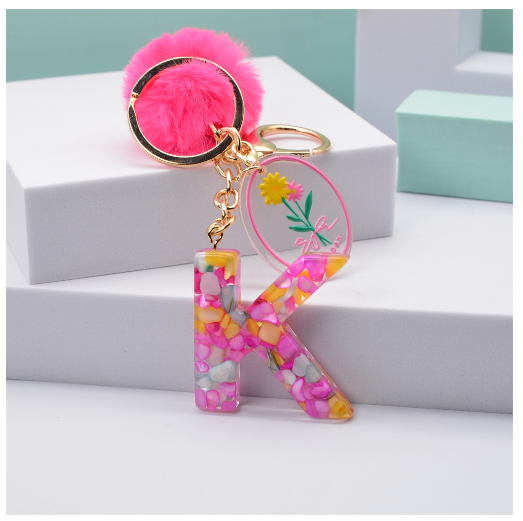 Fashion 26 Letter Keychain A-Z Initial Resin Keyring With Pink Pompom Flower Acrylic Tag Alphabet Key Chain Bag Pendant Gifts K