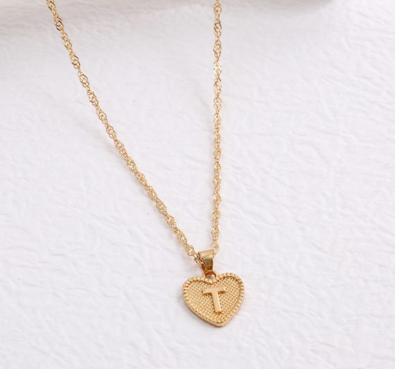 26 Letter Necklace for Women Fashion Initial A-Z Heart Love Necklace Pendant Wedding Accessories Gift T