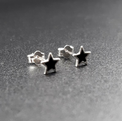 Unisilver 925 Sterling Silver Star Stud Black Enamel Earring