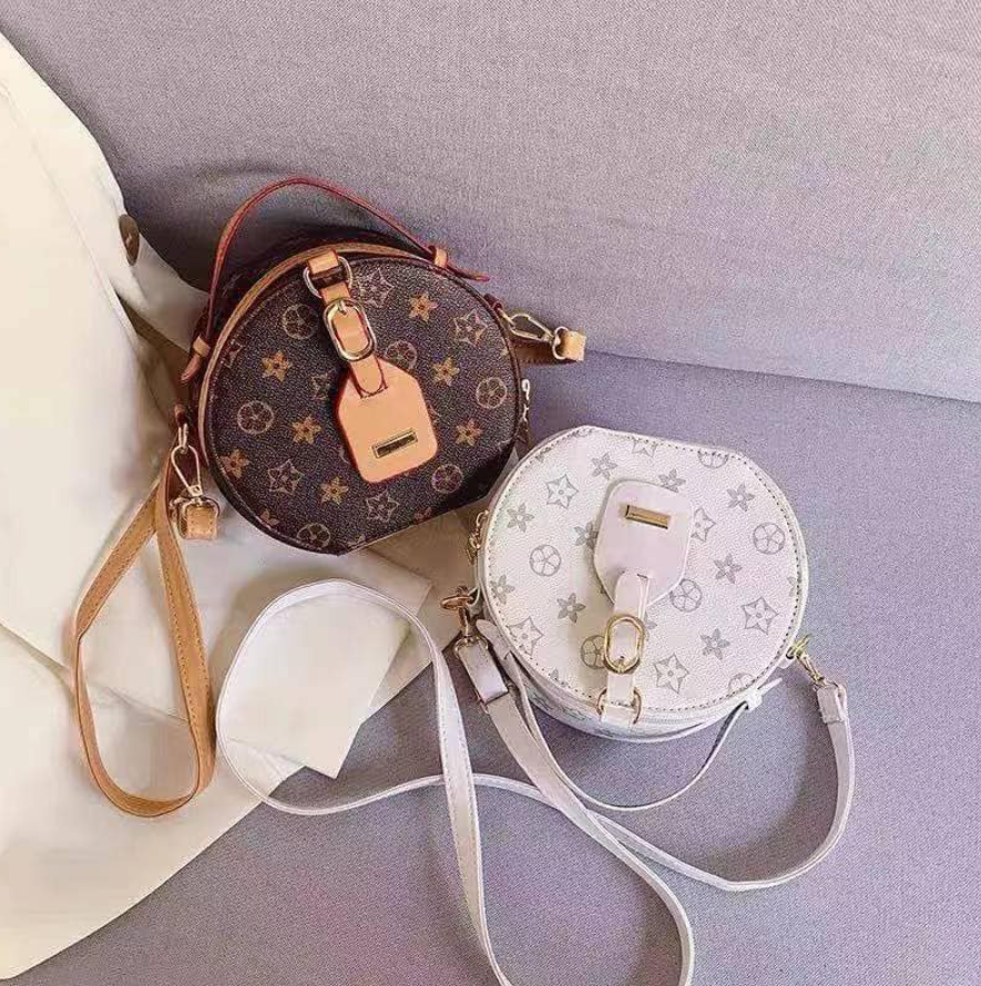 Mini round Chapeau Bag