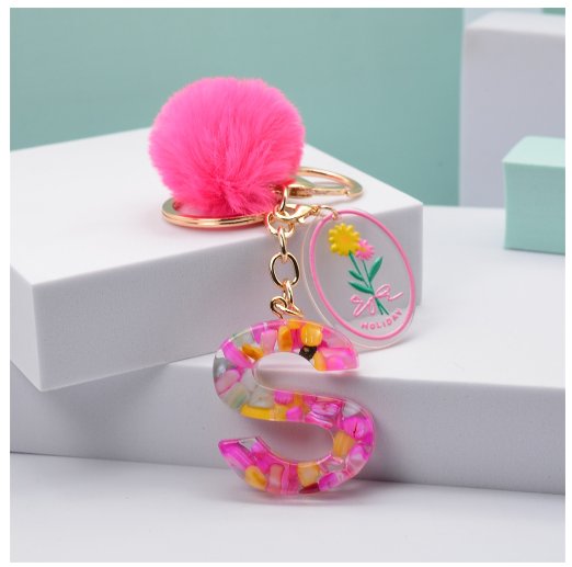 Fashion 26 Letter Keychain A-Z Initial Resin Keyring With Pink Pompom Flower Acrylic Tag Alphabet Key Chain Bag Pendant Gifts S