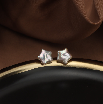 Five pointed star natural freshwater pearl earrings